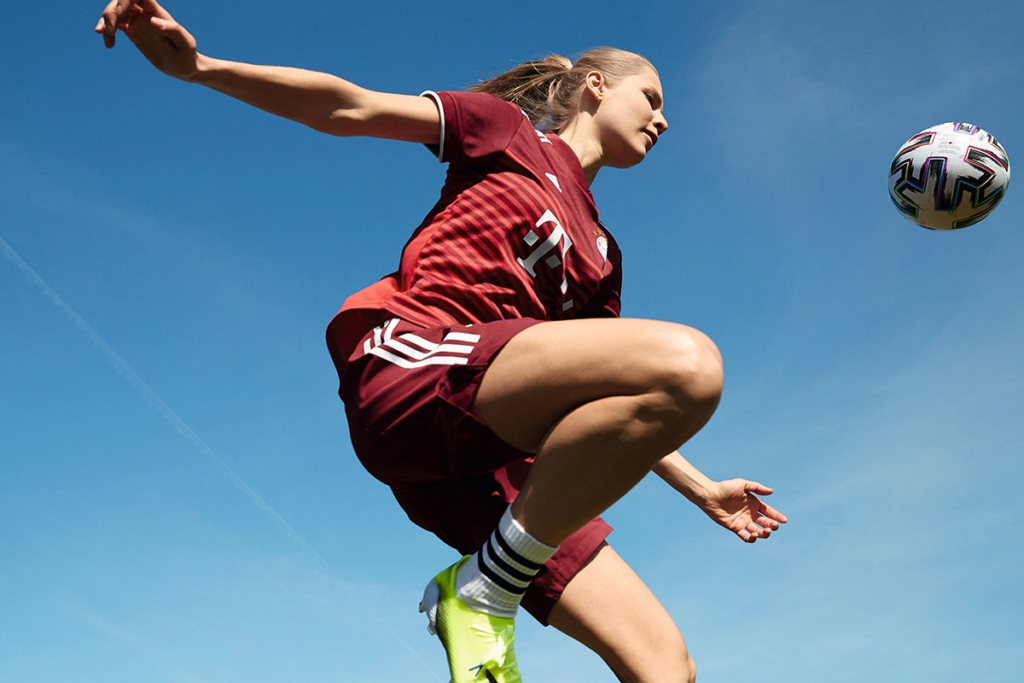 Bayern Munich 2021-22 Home Kit: Fifth Star & Sustainability